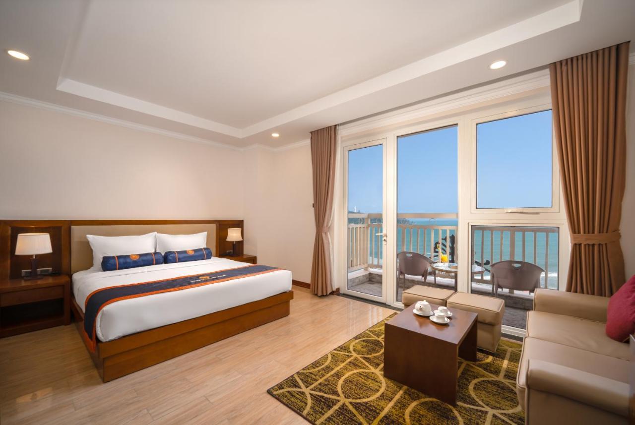 Bluesun Danang Beach Hotel Bagian luar foto