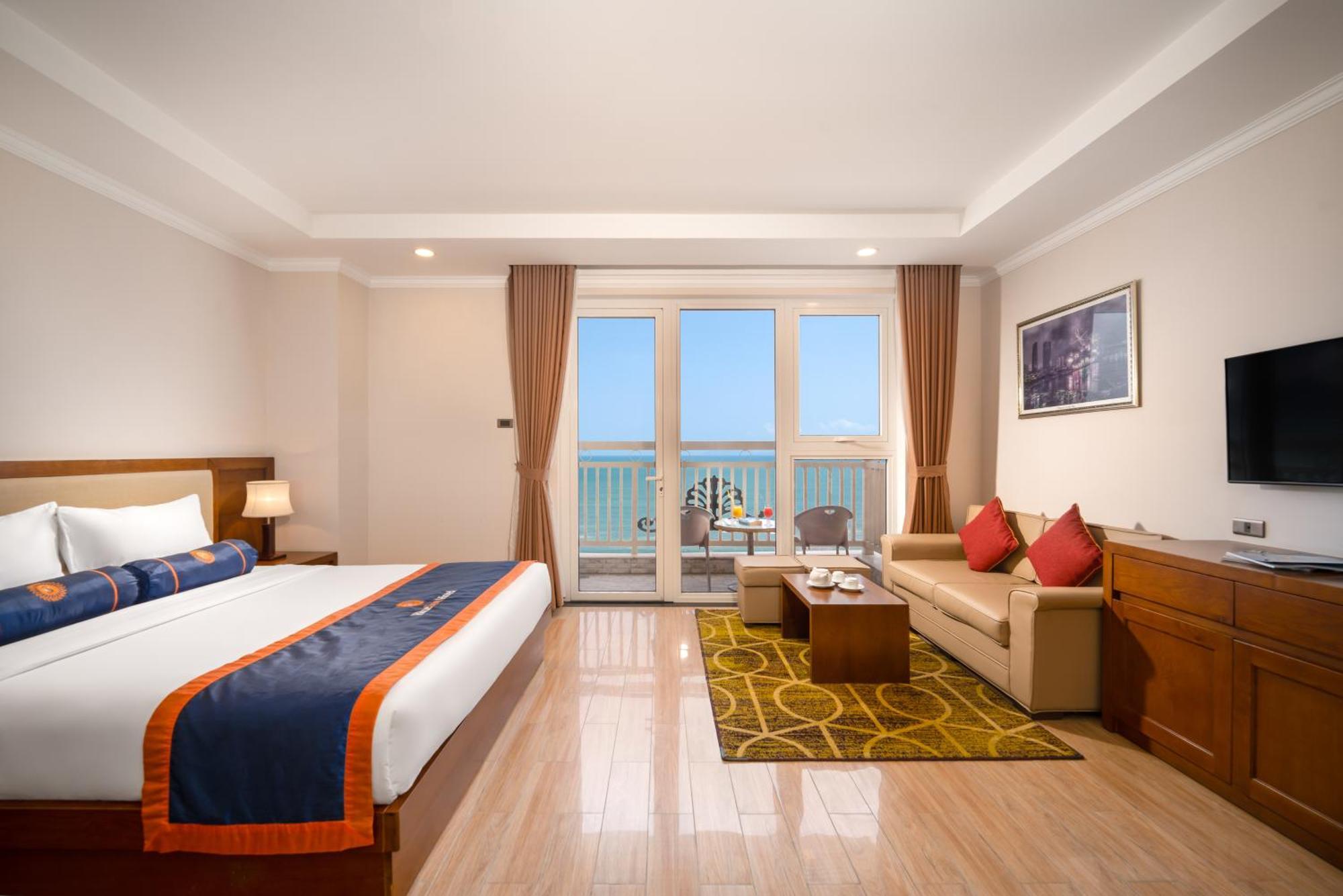 Bluesun Danang Beach Hotel Bagian luar foto