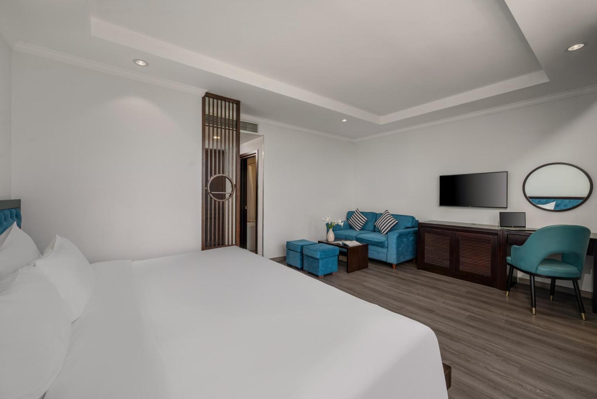 Bluesun Danang Beach Hotel Bagian luar foto